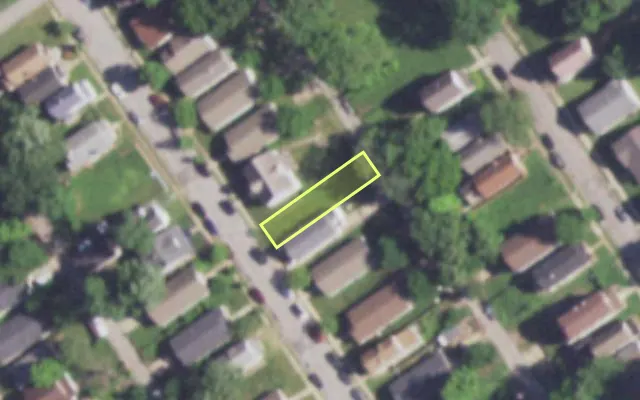 Aerial view of 4943 LILBURN AV — vacant lot, St. Louis with approximate parcel outline