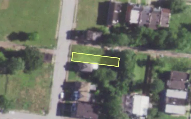 Aerial view of 1254 AUBERT AV — vacant lot, St. Louis with approximate parcel outline