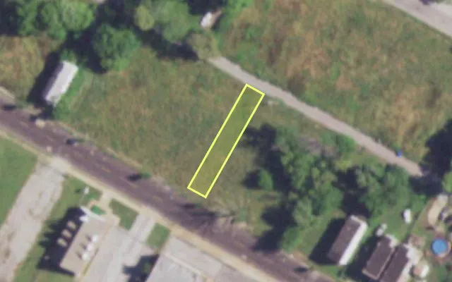 Aerial view of 4333 W ST LOUIS AV — vacant lot, St. Louis with approximate parcel outline