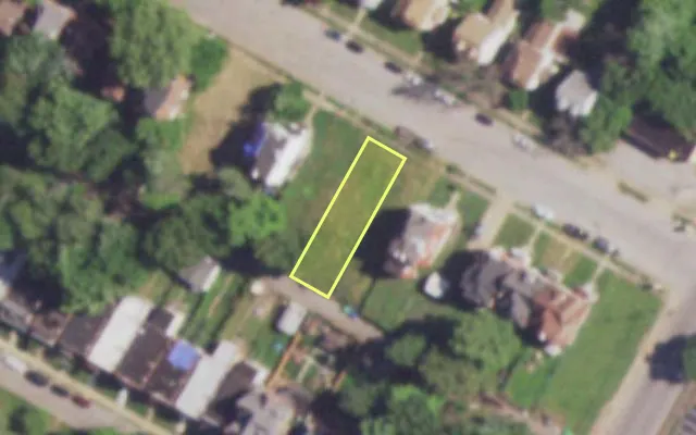 Aerial view of 4526 NEWBERRY TER — vacant lot, St. Louis with approximate parcel outline