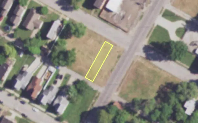 Aerial view of 3904 LINCOLN AV — vacant lot, St. Louis with approximate parcel outline