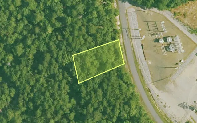 Aerial view of SALINE County parcel 384-00087-000 — Arkansas post-auction with approximate parcel outline
