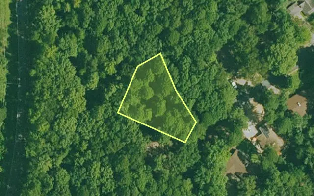Aerial view of GARLAND County parcel 59562 — Arkansas post-auction with approximate parcel outline