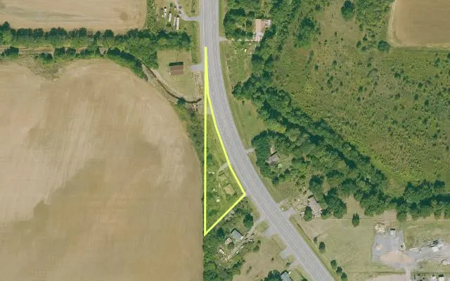 Aerial view of JEFFERSON County parcel 001-08585-000 — Arkansas post-auction with approximate parcel outline