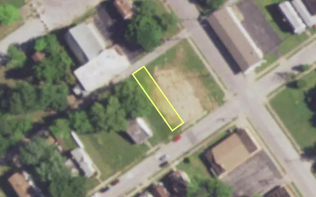 Aerial view of 4959 ARLINGTON AV — vacant lot, St. Louis with approximate parcel outline