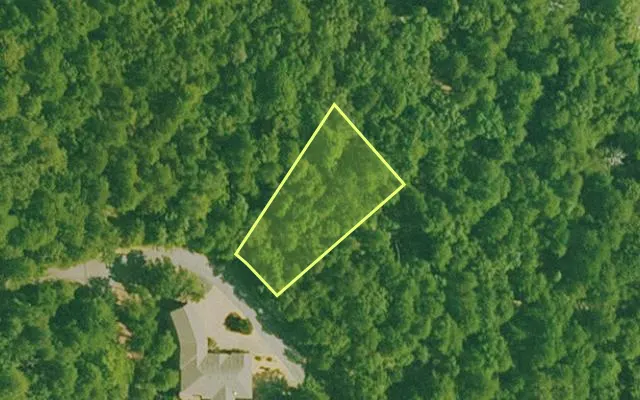 Aerial view of SALINE County parcel 464-00061-000 — Arkansas post-auction with approximate parcel outline