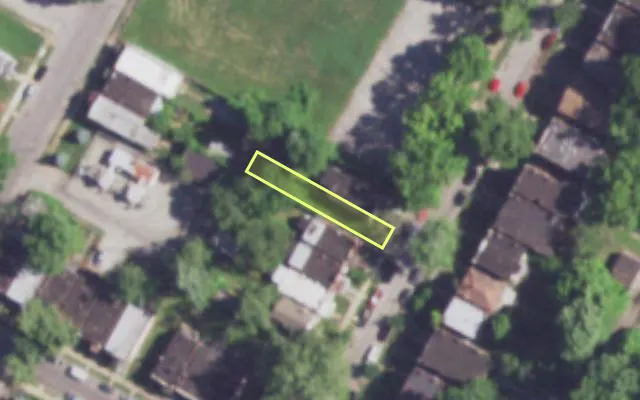 Aerial view of 4223 CLARENCE AV — vacant lot, St. Louis with approximate parcel outline