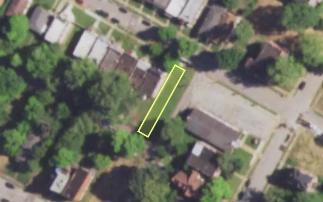 Aerial view of 4518 GREER AV — vacant lot, St. Louis with approximate parcel outline
