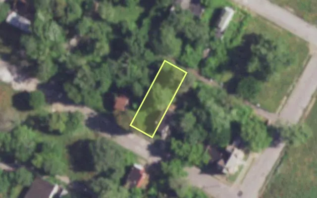 Aerial view of 4221 ALDINE AV — vacant lot, St. Louis with approximate parcel outline
