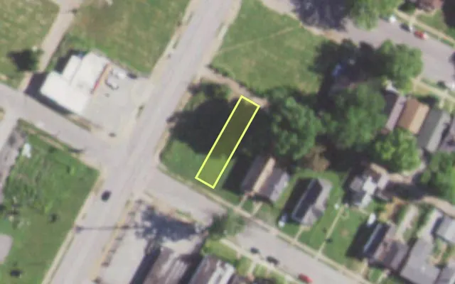 Aerial view of 5761 ROOSEVELT PL — vacant lot, St. Louis with approximate parcel outline
