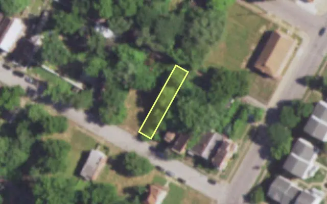 Aerial view of 4417 COTTAGE AV — vacant lot, St. Louis with approximate parcel outline
