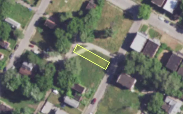 Aerial view of 3147 N SARAH ST — vacant lot, St. Louis with approximate parcel outline