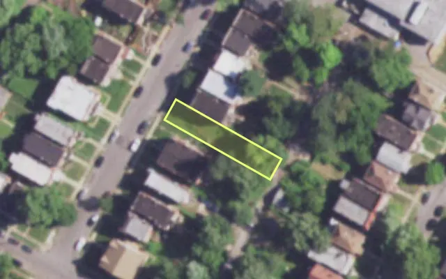 Aerial view of 4220 HOLLY AV — vacant lot, St. Louis with approximate parcel outline