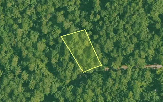 Aerial view of SALINE County parcel 632-00082-000 — Arkansas post-auction with approximate parcel outline