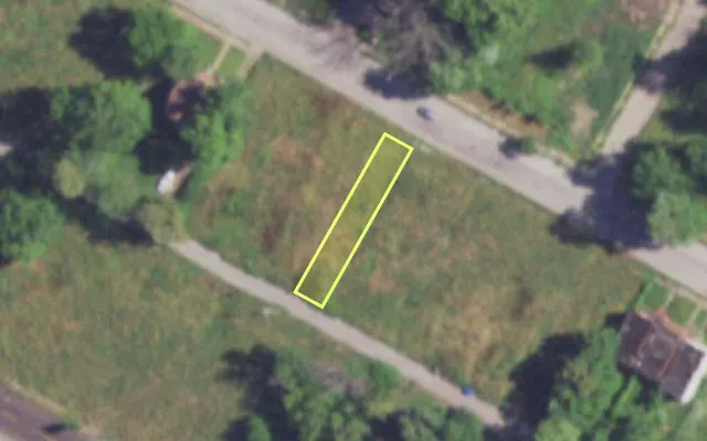 Aerial view of 4300 W LABADIE AV — vacant lot, St. Louis with approximate parcel outline