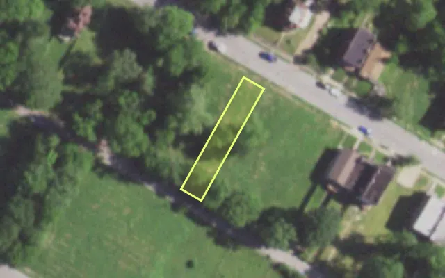Aerial view of 5632 LOTUS AV — vacant lot, St. Louis with approximate parcel outline