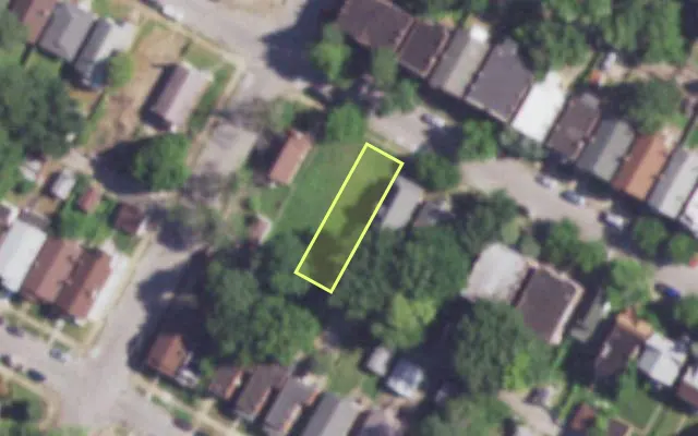 Aerial view of 4234 MARGARETTA AV — vacant lot, St. Louis with approximate parcel outline