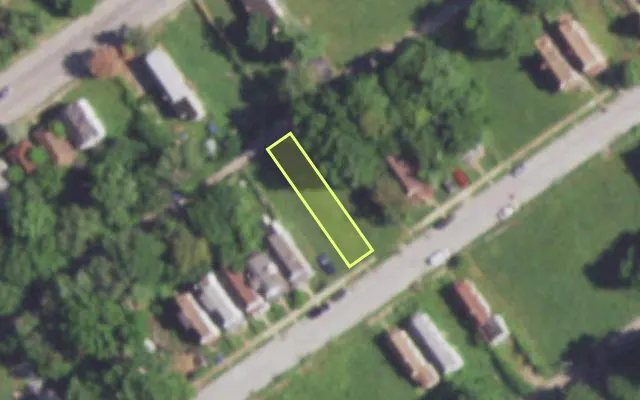 Aerial view of 5069 GERALDINE AV — vacant lot, St. Louis with approximate parcel outline