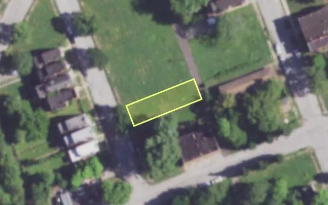 Aerial view of 3910 PARNELL ST — vacant lot, St. Louis with approximate parcel outline
