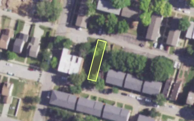 Aerial view of 2647 RUTGER ST — vacant lot, St. Louis with approximate parcel outline