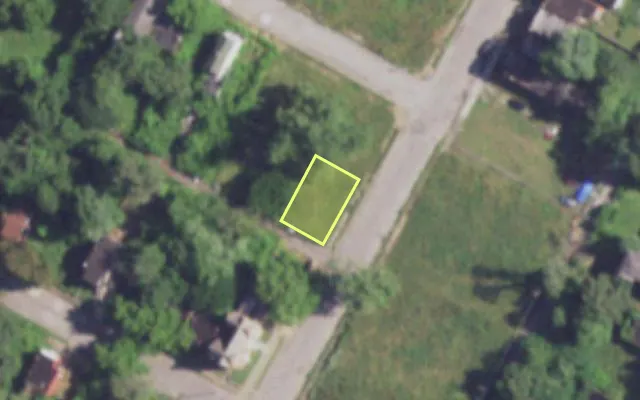 Aerial view of 1721 WHITTIER ST — vacant lot, St. Louis with approximate parcel outline