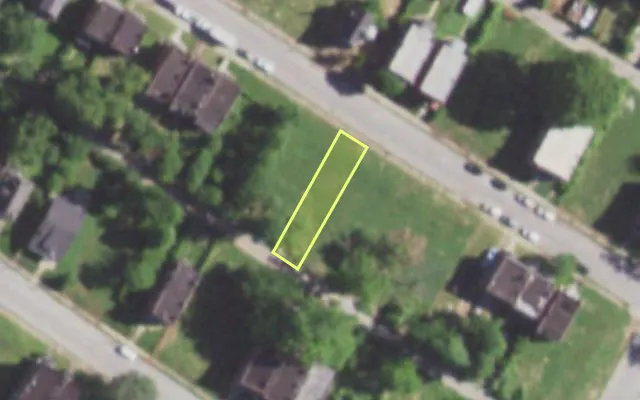 Aerial view of 5928 HIGHLAND AV — vacant lot, St. Louis with approximate parcel outline