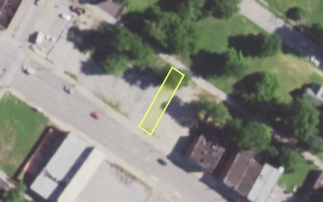 Aerial view of 5741 DR MARTIN LUTHER KING DR — vacant lot, St. Louis with approximate parcel outline