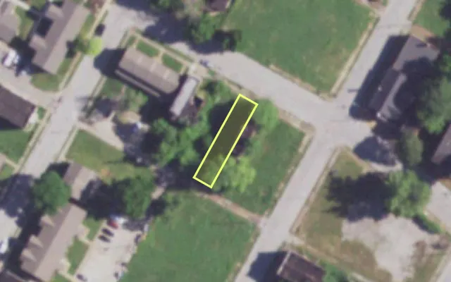 Aerial view of 3008 KOSSUTH AV — vacant lot, St. Louis with approximate parcel outline
