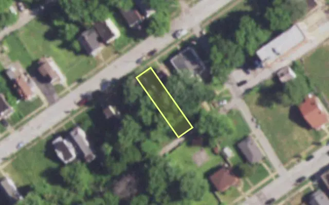 Aerial view of 5452 GERALDINE AV — vacant lot, St. Louis with approximate parcel outline