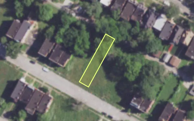 Aerial view of 3831 LABADIE AV — vacant lot, St. Louis with approximate parcel outline