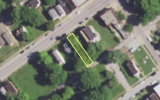 Aerial view of 5370 UNION BLVD — vacant lot, St. Louis with approximate parcel outline