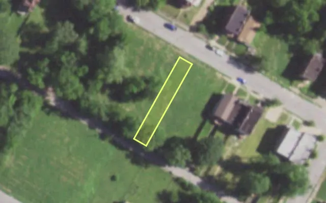 Aerial view of 5628 LOTUS AV — vacant lot, St. Louis with approximate parcel outline