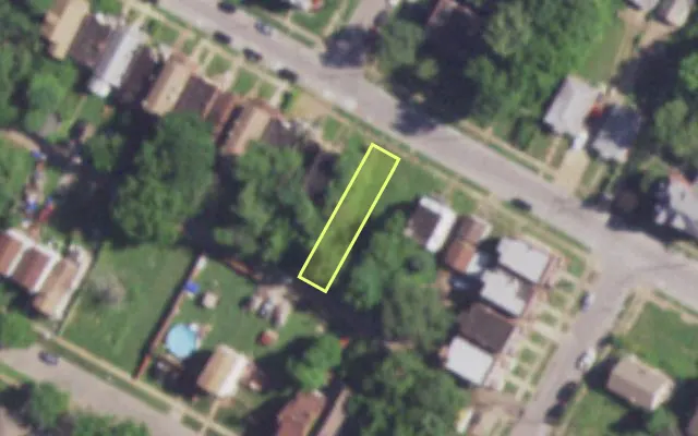 Aerial view of 4618 MARGARETTA AV — vacant lot, St. Louis with approximate parcel outline