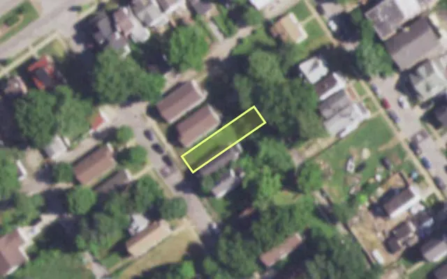Aerial view of 4961 ASHBY AV — vacant lot, St. Louis with approximate parcel outline