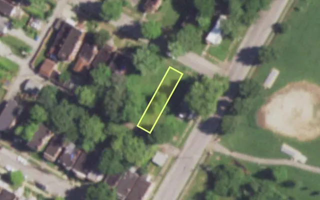 Aerial view of 4708 SAN FRANCISCO AV — vacant lot, St. Louis with approximate parcel outline