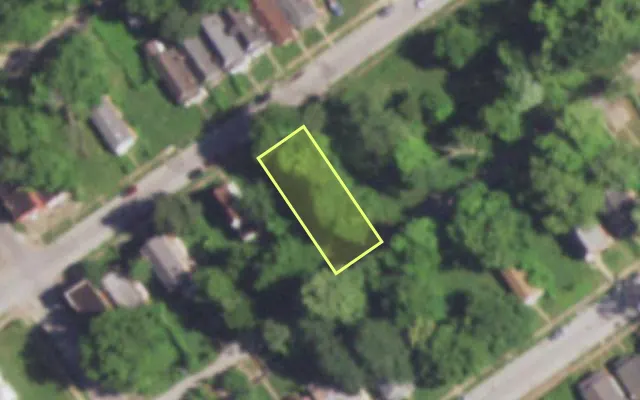 Aerial view of 5220 GENEVIEVE AV — vacant lot, St. Louis with approximate parcel outline
