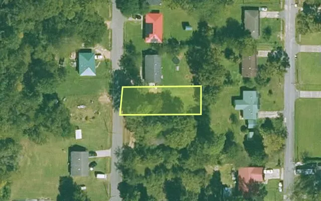 Aerial view of BRADLEY County parcel 702-00127-000 — Arkansas post-auction with approximate parcel outline