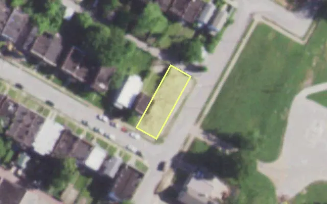 Aerial view of 5201 PAULIAN PL — vacant lot, St. Louis with approximate parcel outline