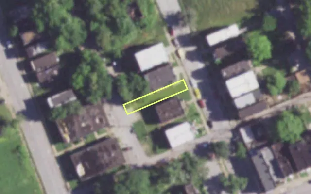 Aerial view of 3925 N 21ST ST — vacant lot, St. Louis with approximate parcel outline