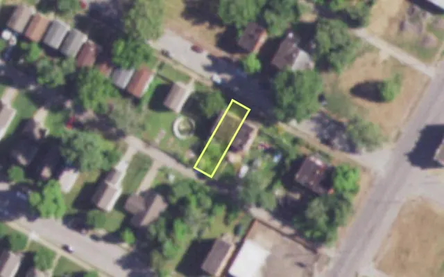 Aerial view of 3918 KENNERLY AV — vacant lot, St. Louis with approximate parcel outline