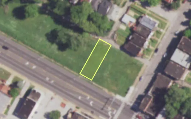 Aerial view of 4811 NATURAL BRIDGE AV — vacant lot, St. Louis with approximate parcel outline