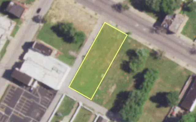 Aerial view of 4468 DR MARTIN LUTHER KING DR — vacant lot, St. Louis with approximate parcel outline
