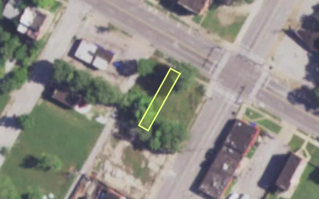Aerial view of 3906 PAGE BLVD — vacant lot, St. Louis with approximate parcel outline