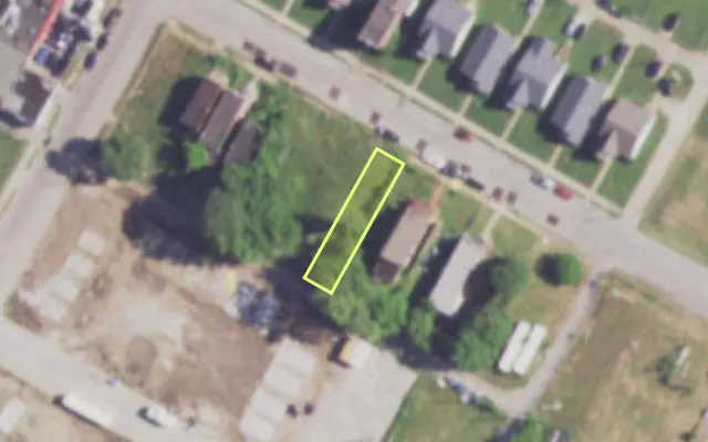 Aerial view of 3632 COTE BRILLIANTE AV — vacant lot, St. Louis with approximate parcel outline