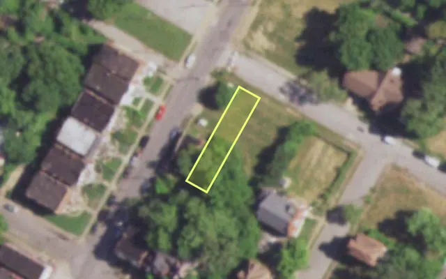 Aerial view of 4646 NORTH MARKET ST — vacant lot, St. Louis with approximate parcel outline