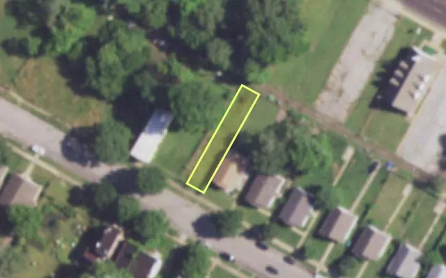 Aerial view of 4335 W MAFFITT AV — vacant lot, St. Louis with approximate parcel outline