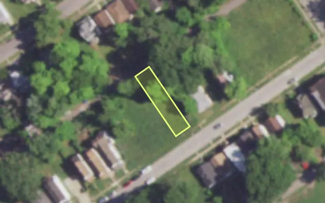 Aerial view of 4949 ALCOTT AV — vacant lot, St. Louis with approximate parcel outline
