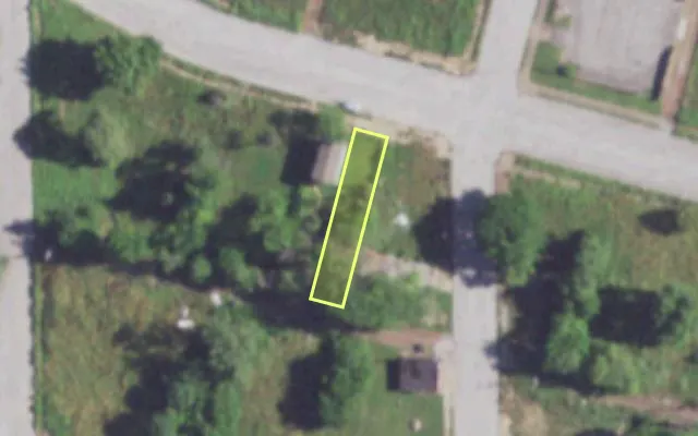 Aerial view of 2606 HEBERT ST — vacant lot, St. Louis with approximate parcel outline