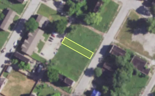 Aerial view of 4031 GROVE ST — vacant lot, St. Louis with approximate parcel outline