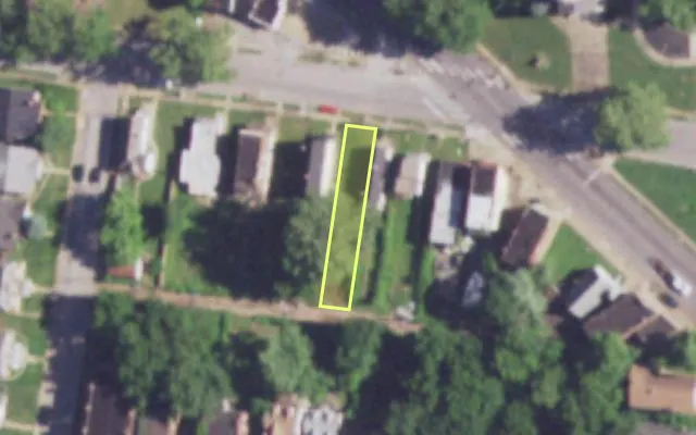 Aerial view of 1108 MCLARAN AV — vacant lot, St. Louis with approximate parcel outline